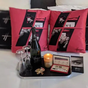 Apartment Residences Harcourt - Ile Saint Louis -, Paris